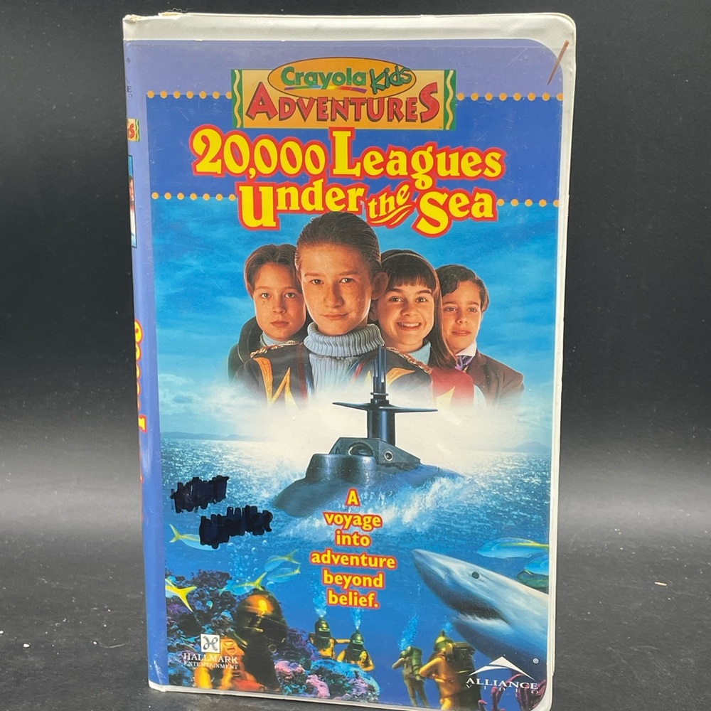 20,000 Leagues Under the Sea (1997) VHS Movie - Crayola Kids Adventure